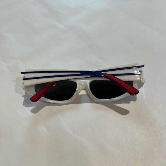 LE SPECS ADAM SELMAN THE EDGE SUNGLASSES IN WHITE,BLUE